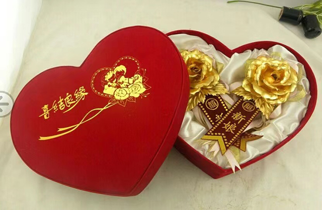 真金新娘新郎胸花